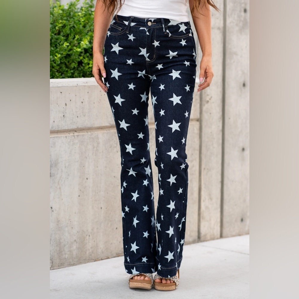 Judy blue dark denim star flares size 3/26 - Picture 2 of 5